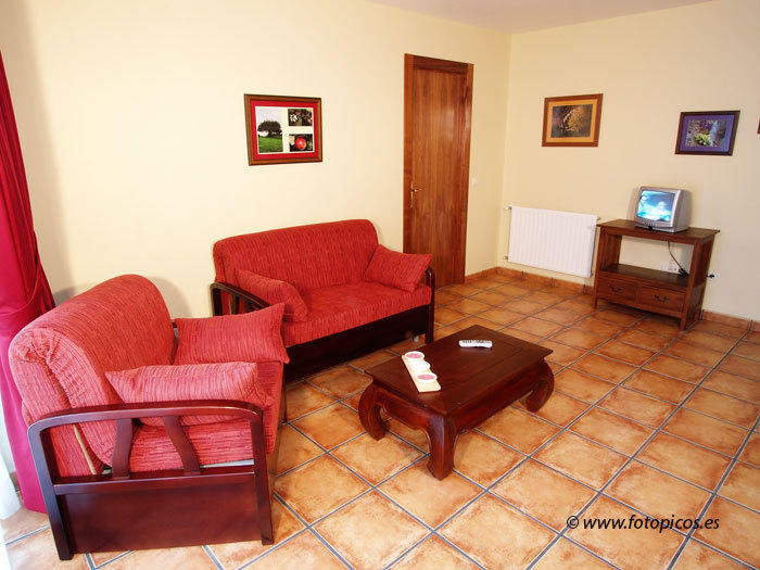 Apartamentos Villa De Cabrales Arenas De Cabrales Room photo